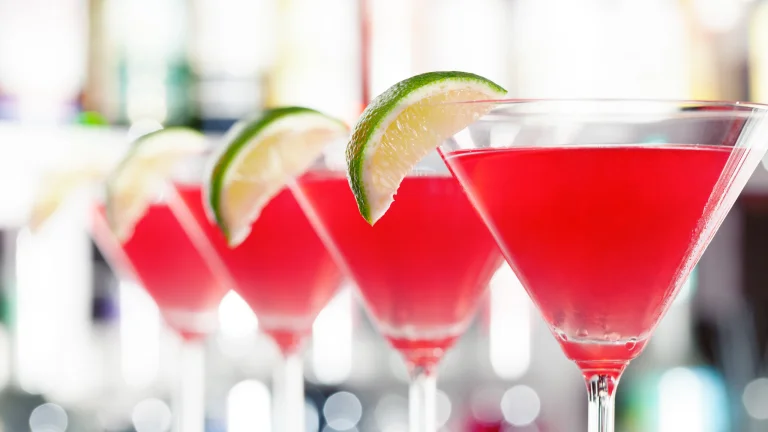 party drinks cocktails marbella 768x432