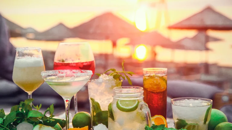 wedding bar drinks services marbella 2048x1152